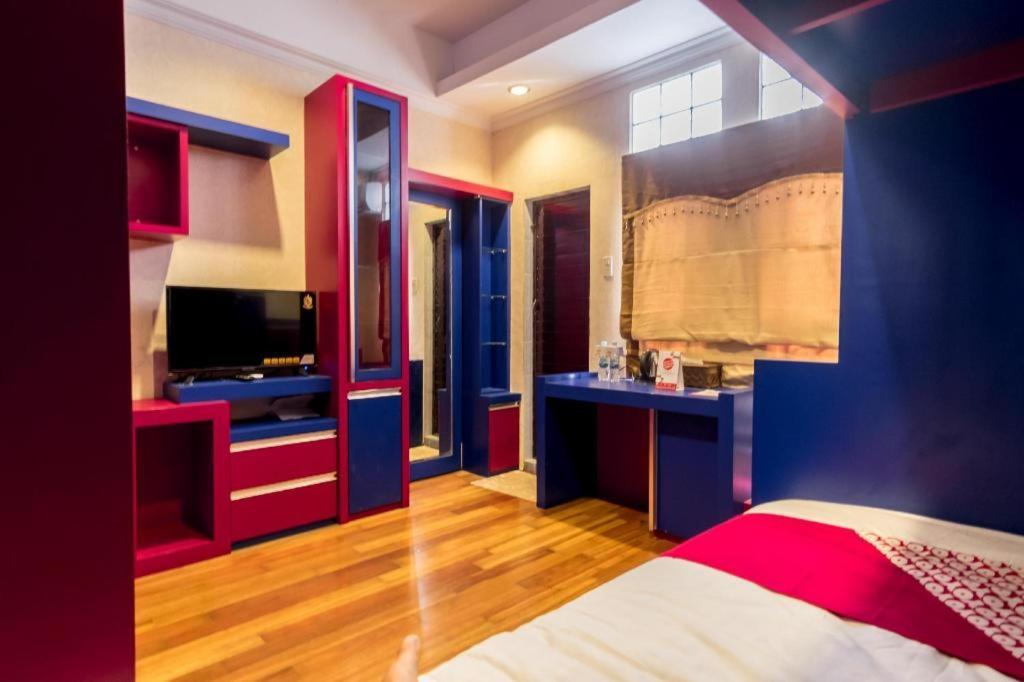 Oyo 619 Naufal Guest House Syariah Medan Bagian luar foto